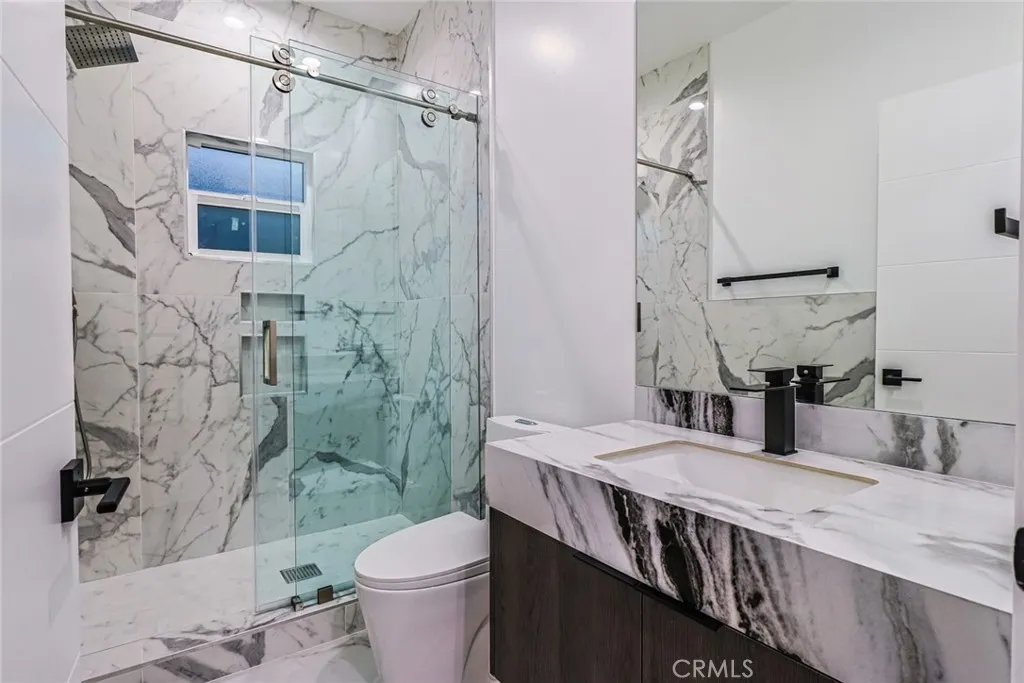 4842 W 17th Street, Los Angeles, California 90019 home-pic-41